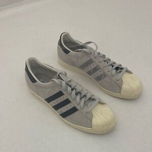 Adidas superstar Gray and Black Men's Sneakers Men’s sz 11